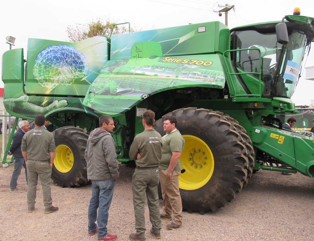 Salfa Agrícola - 🚨🚜 CONCURSO FERIA ORIGINAL JOHN DEERE 2021 🚨🚜 ¿Ya te  imaginas con esas botas 👞 o ese jockey🧢? ¡Todo para ser un #JohnDeere  Lover! 💯🤩. Para participar por estos